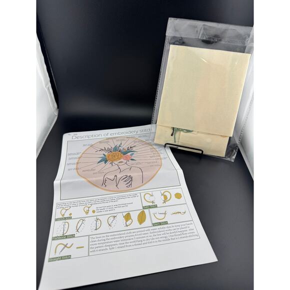 New Outline of Woman with Floral Crown Embroidery Kit - No. 329 - Picture 3 of 3